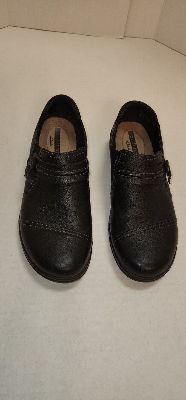 Clarks Black Leather Loafers Women's size 6.5 Casual Cute Basic Read